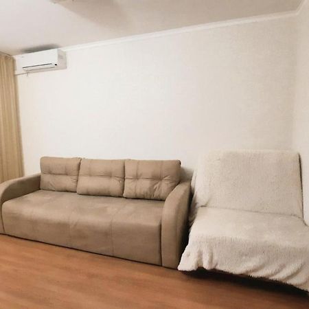 Двухкомнатная Квартира 300М От Моря Ул Парковая 18 Отчетные Док Chernomorsk Exterior foto