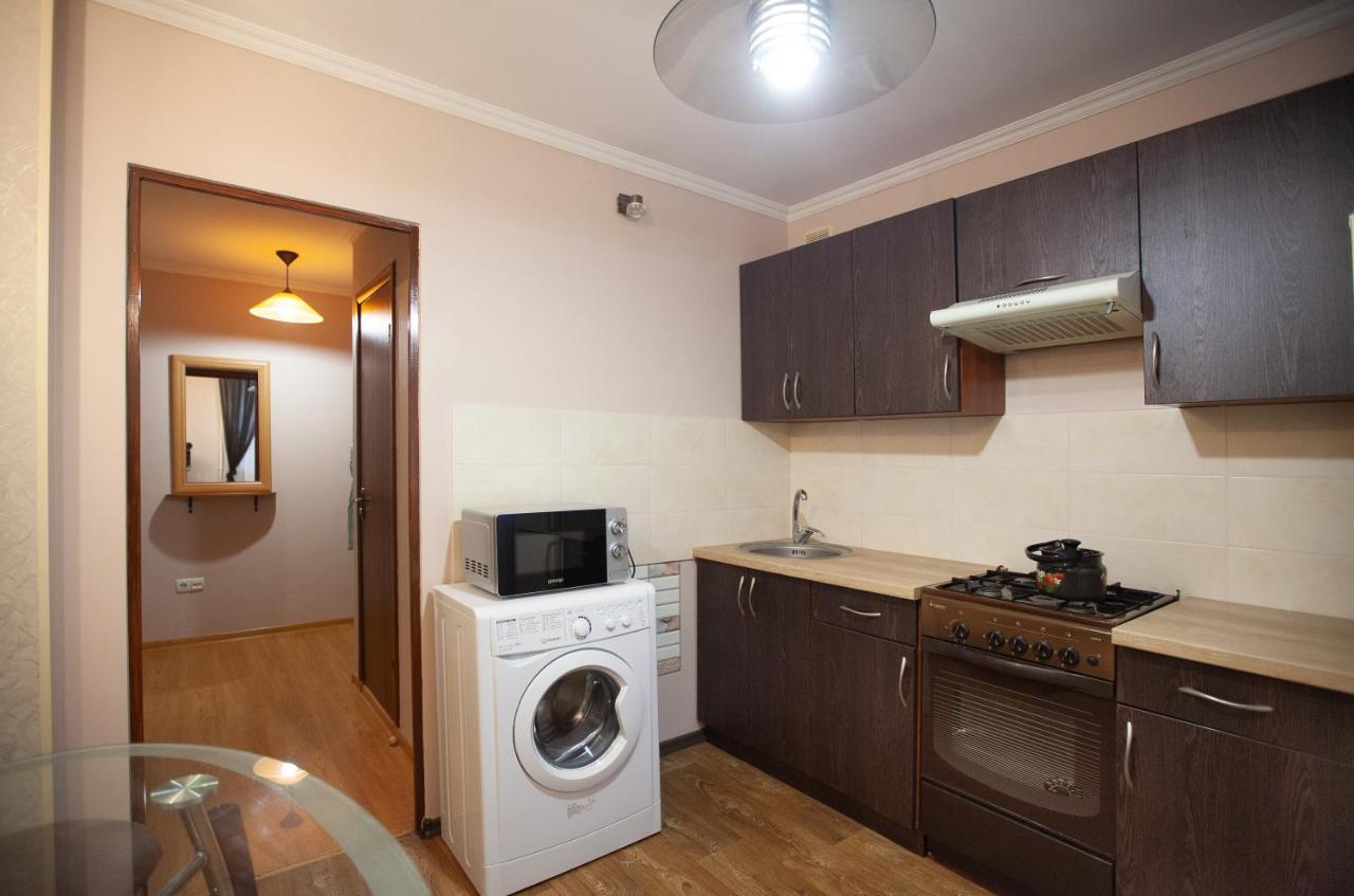 Двухкомнатная Квартира 300М От Моря Ул Парковая 18 Отчетные Док Chernomorsk Exterior foto